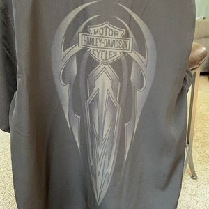 Men’s Harley Davidson shirt
